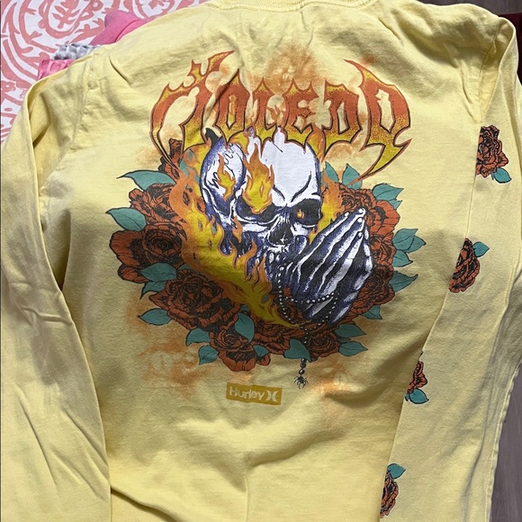 Hurley skull yellow long sleeve Sm.5 Tie-Dye Shorts🏝️ - Picture 6 of 13